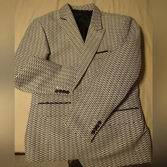 Jacket - Picture 7 of 7